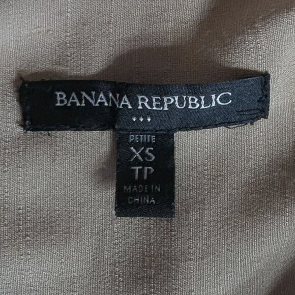 Loose-fitting v-neck blouse tan/sand colour petite XS Banana Republic EUC - Picture 3 of 4
